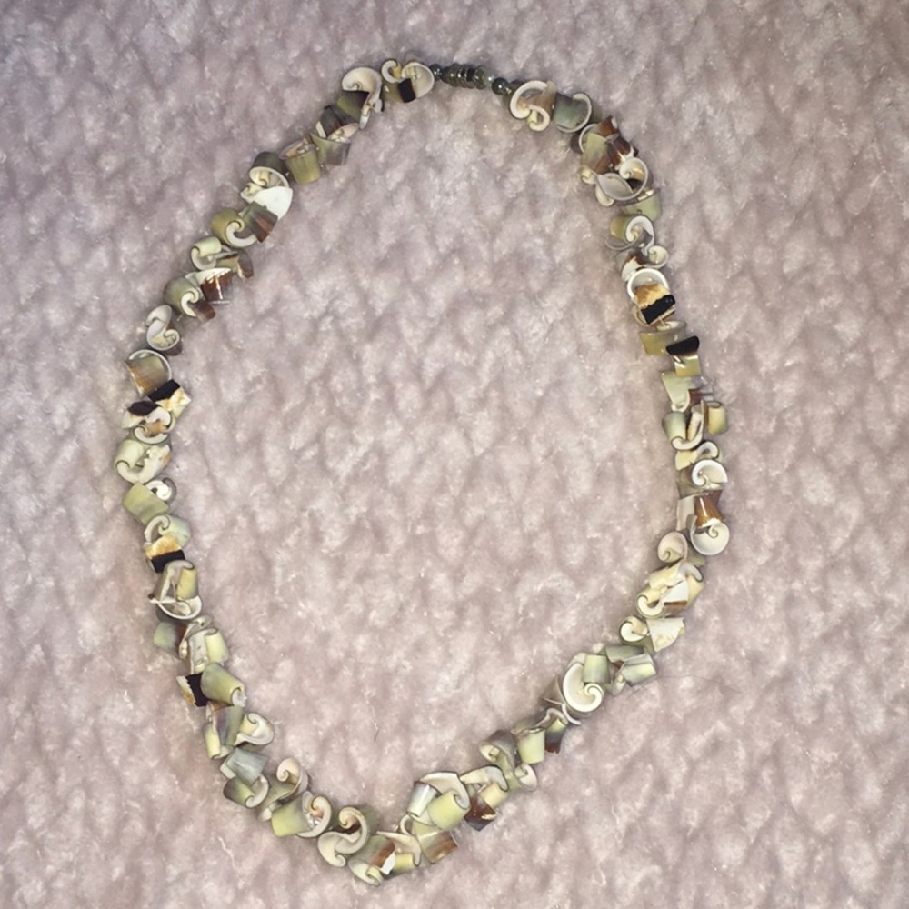 Hand made necklece